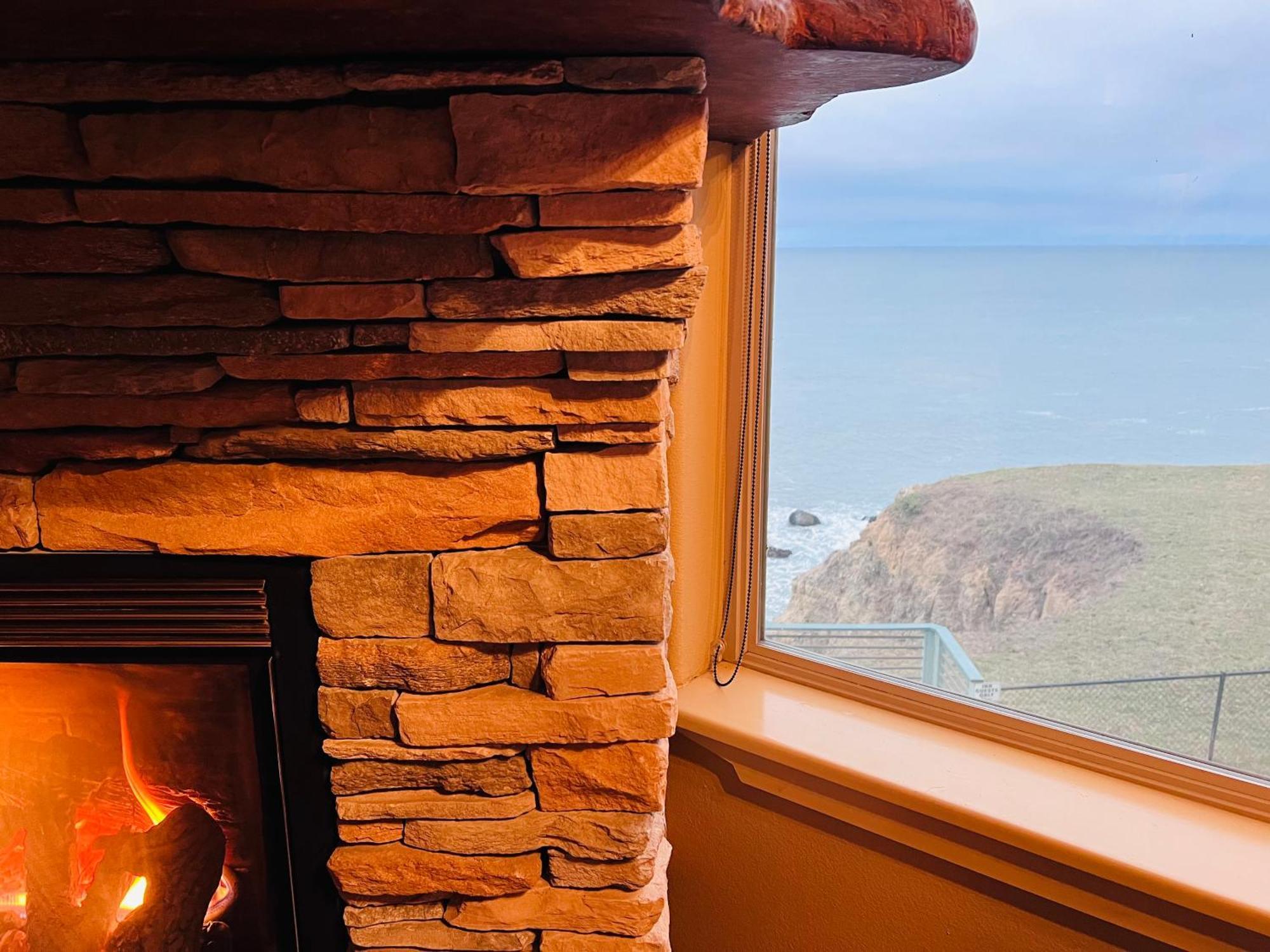Of The Lost Coast 3* Shelter Cove